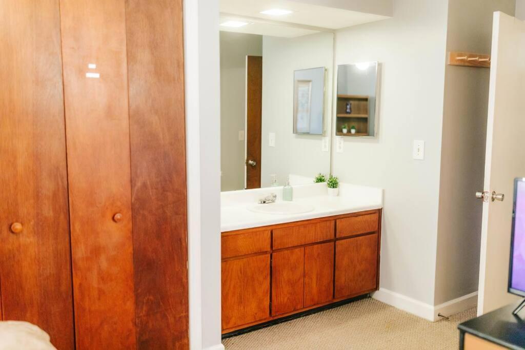 Appartamento Cozy 3-Bed Athens Getaway, Right Near Uga! Esterno foto