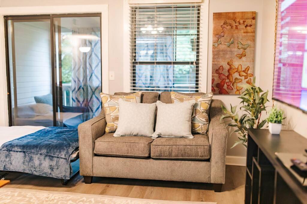 Appartamento Cozy 3-Bed Athens Getaway, Right Near Uga! Esterno foto